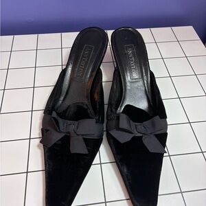 Ann Taylor Black Velvet Bow Mules
